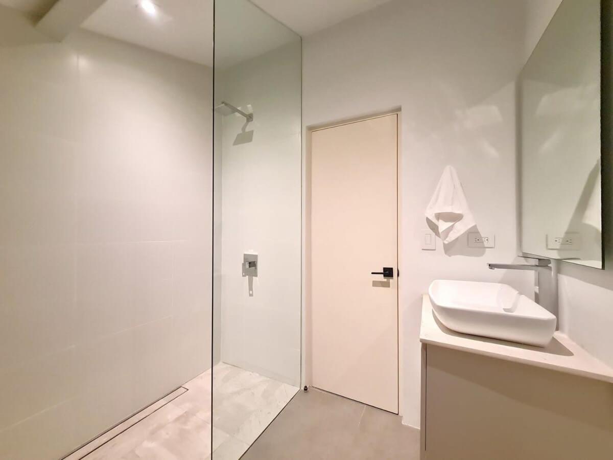 Lovely 2Br With Pool In Casco Antiguo Панама Сити Екстериор снимка